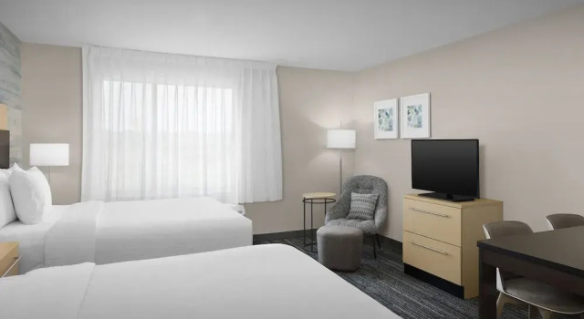 Четырёхместный люкс Standard TownePlace Suites by Marriott Hadley Amherst