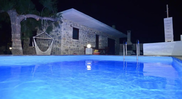 Номер Deluxe Antorina Beachfront Villas with Private Pools