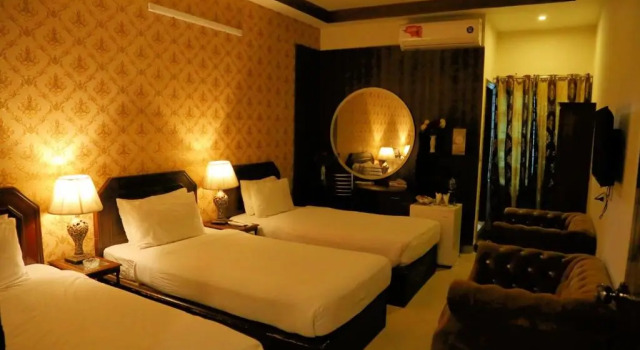 Трёхместный номер Standard Fiesta Inn Hotel & Resorts Multan