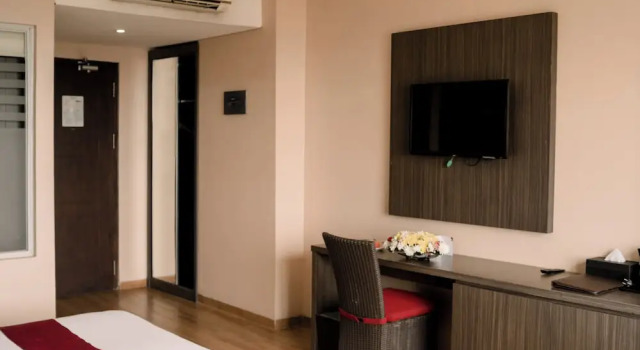 Camera doppia Deluxe 1 camera da letto con vista sulla città Merapi Merbabu Hotels Bekasi