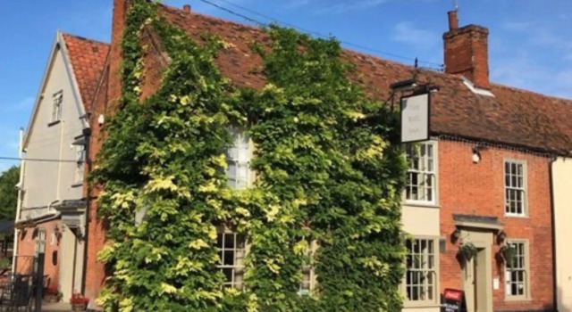 The Bell Inn, Rickinghall, Забронировать Отель Отели Рикингелл с парковкой, Парковка