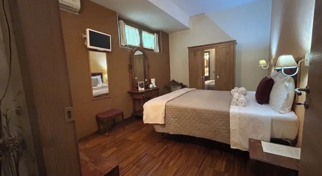 Номер Comfort Aurelia Garden Gold B&B