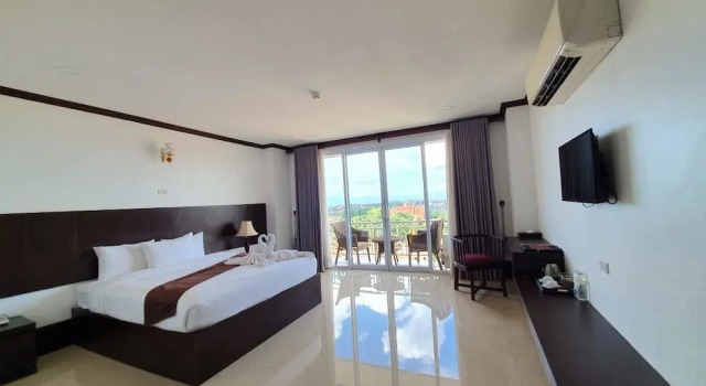 Двухместный номер Deluxe с балконом Continental Plaza Vientiane
