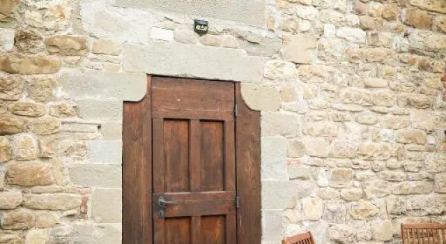Camera Indipendente in Torre Medievale, Varaa Hotelli Pontassieve Toscana