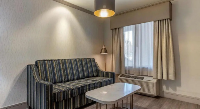 Одноместный номер Standard Best Western Plus Executive Suites