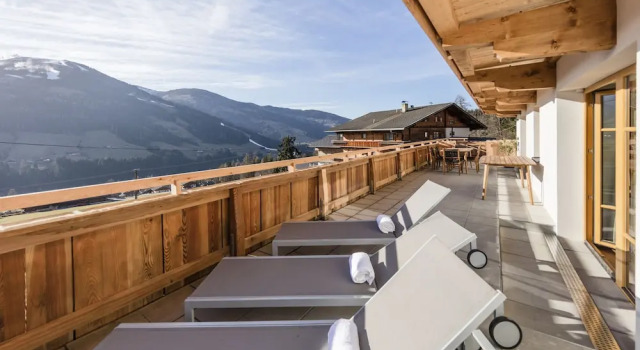 Апартаменты Deluxe с 3 комнатами Alpbach Lodge Chalet Superior
