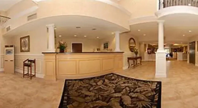 Кровать в общем номере Comfort Suites Myrtle Beach Central