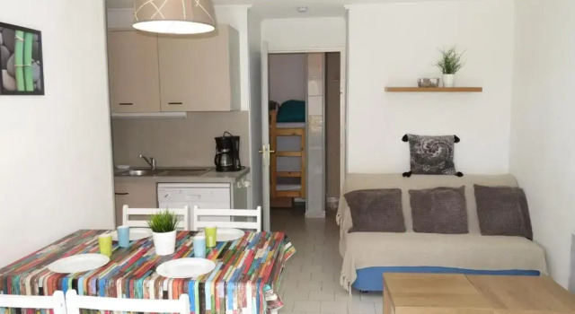 Appartement Sète, 2 Pièces, 4 Personnes - Fr-1-338-82