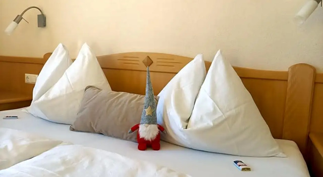 Frühstückspension Felsenheim, Rezerwuj Hotel Hotele w Schladming - Dachstein z parkingiem, Parking