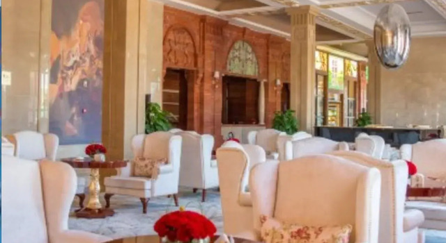 Happy Castle International Hotel, Rezerwuj Hotel Hotele w Kunming z parkingiem, Parking