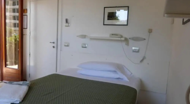 Двухместный номер Economy с балконом Giovanna Regina Hotel