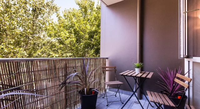 Апартаменты Premium с 2 комнатами с балконом NAOMI, 2BDR South Melbourne Apartment