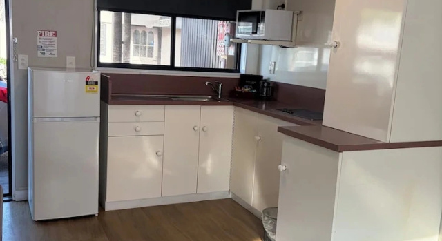 Номер Standard с видом на озеро Marineland Beachfront Accommodation