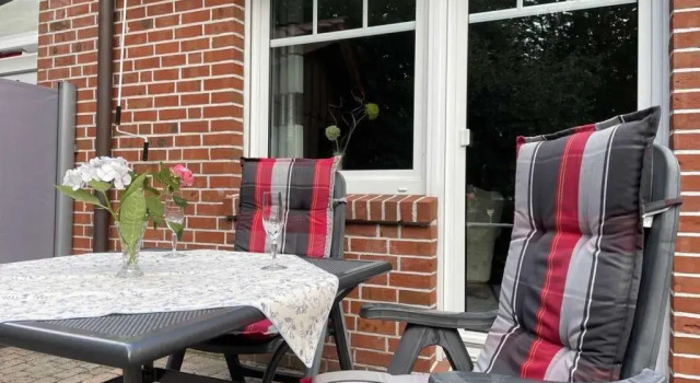 Ferienwohnung Kramer 25569, Book Hotel Weener Niedersachsen
