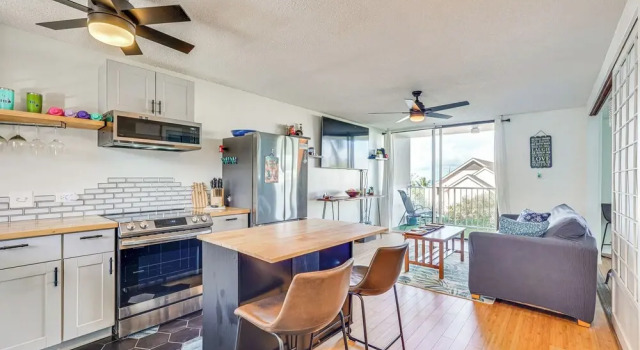 Апартаменты Kailua-kona Condo w/ Balcony: Walk to the Beach!