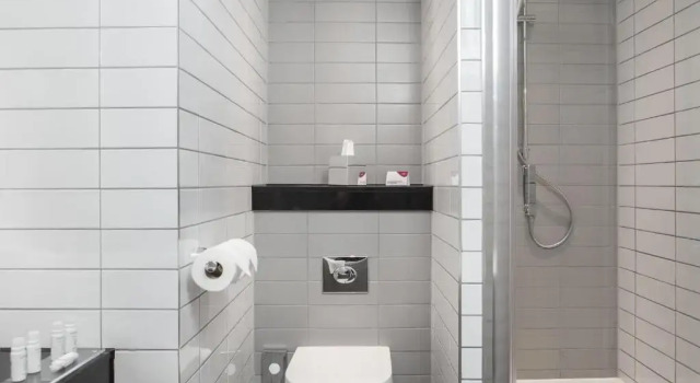 Четырёхместный номер Standard Crowne Plaza Newcastle - Stephenson Quarter by IHG