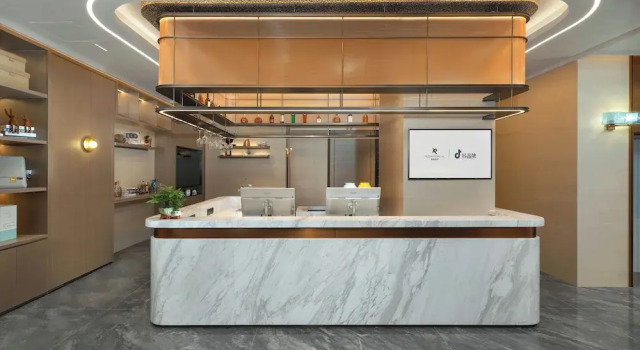Licheng Platinum Hotel