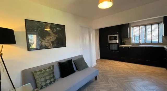 Contemporary 1 Bedroom Apartment, Varaa Huoneisto Asunnot kohteessa Merseyside, Huoneisto