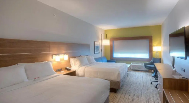 Четырёхместный номер Standard Holiday Inn Express & Suites Fort Mill by IHG