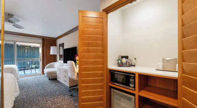 Четырёхместный номер Standard с видом на залив Humphreys Half Moon Inn