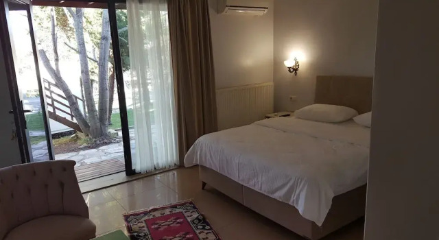Roof Garten Hotel, Varaa Hotelli Hotellit Marmara-alue pysäköinnillä, Pysäköinti