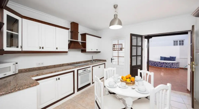 Вилла Villa Dulce in Tias With 4 Bedrooms and 2 Bathrooms