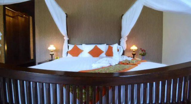 Двухместный номер Deluxe с балконом Jingjit Hotel