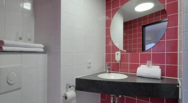 Трёхместный номер Standard B&B Hotel Heidelberg