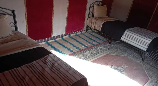 Merzouga Yawza Camp, Rezervovat Hotel Hotely v Meknes-Tafilalet s parkováním, Parkování