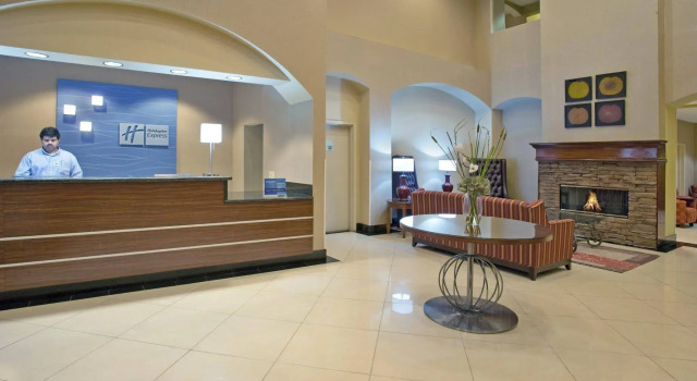 Holiday Inn Express & Suites Rancho Mirage - Palm Spgs Area by IHG, Забронировать Отель Ранчо-Мираж Coachella Valley