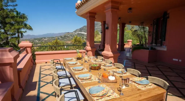 Villa de Lujo para familias y empresas