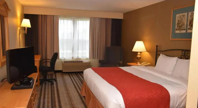 Номер Standard Holiday Inn Express & Suites Port Washington by IHG