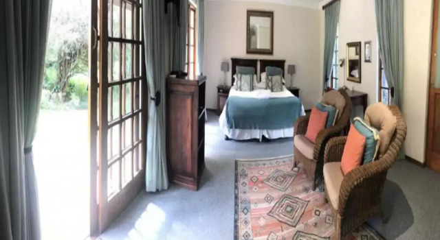 Bunkers Inn Guesthouse, Забронировать Отель Ист-Лондон провинция Восточный Кейп
