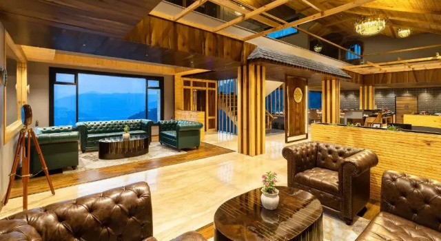Justa Cliffend Resort & Spa, Mashobra
