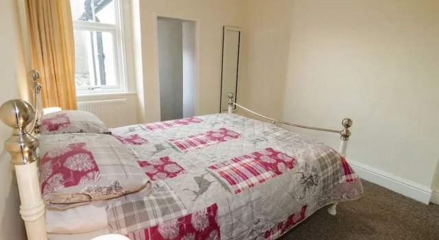 Garth House Apartment 2