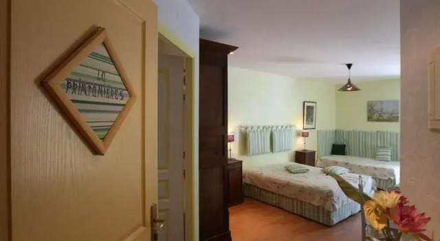 Maison Lagrave, Rezervovat Hotel Hotely v Hautes-Pyrénées s parkováním, Parkování