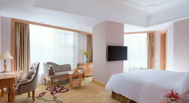 Vienna Hotel Shenzhen Unitown