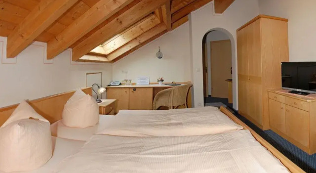 Hotel garni Schmideler, Varaa Hotelli Hotellit Baijeri pysäköinnillä, Pysäköinti