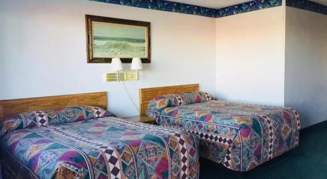 Четырёхместный номер Standard Captain Johns Motel