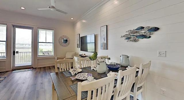 West Side Cottages #N - Robin's Nest