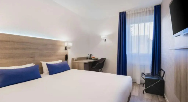 Номер Standard Hotel Le Circuit Le Mans