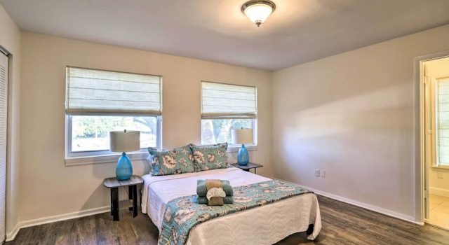 St Petersburg Hideaway w/ Fire Pit & Grill!, Rezerwuj Dom wakacyjny Saint Petersburg Pinellas County