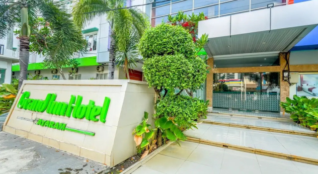 OYO 2073 Grand Inn Hotel Lombok, Réserver Hôtel Hôtels SPA à Lombok, SPA