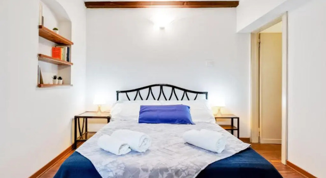 Апартаменты Tra le Due Torri e Piazza Santo Stefano Apartment