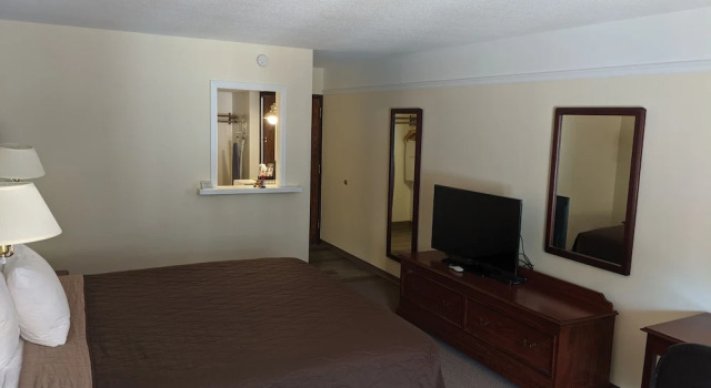 Двухместный люкс Western Inn and Suites
