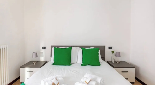 Central Apartment Caniggia 2 With Terrace in Como, Забронировать Апартаменты/квартира Отели Комо с парковкой, рядом с Площадь Кавур, Парковка
