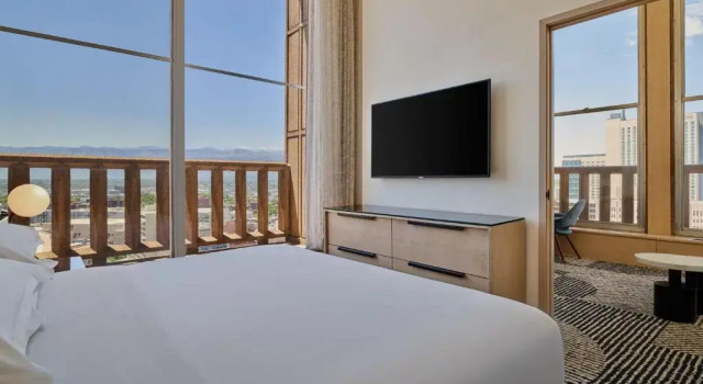 Двухместный люкс c 1 комнатой Sheraton Denver Downtown Hotel