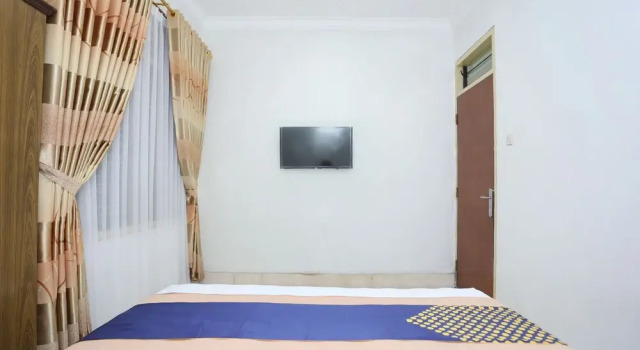 OYO 2268 Tim-tim Homestay Syariah, Book Hotel Hotels in Yogyakarta Province with Parking, Parking