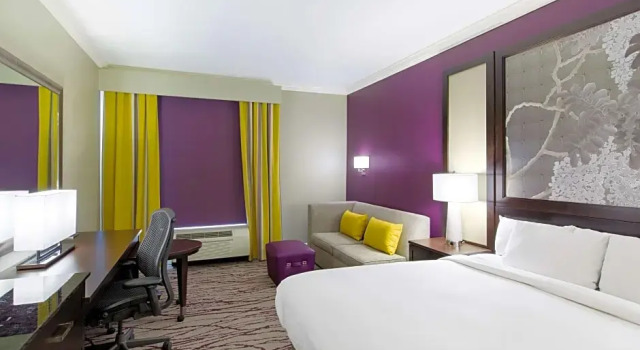 Двухместный полулюкс Hearing Accessible DoubleTree by Hilton Historic Savannah