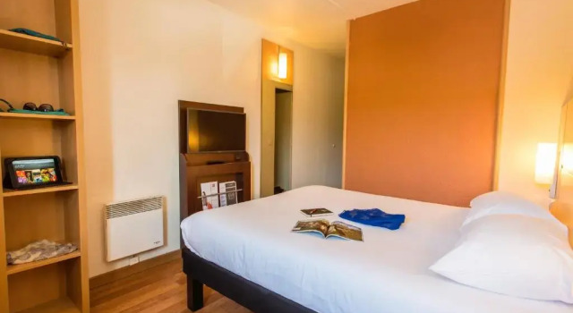 Номер Standard Ibis Château-Thierry